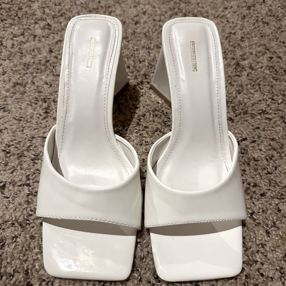 White Pretty Little Thing square toe block heel - Picture 2 of 4